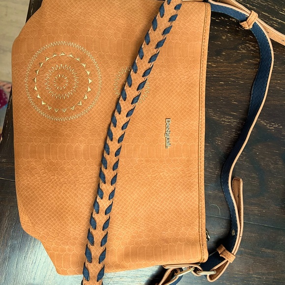 Desigual designer bag - Picture 7 of 13